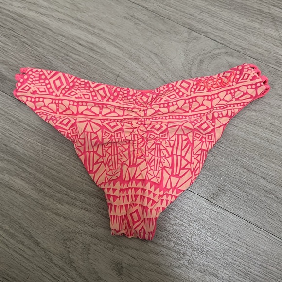 Rip Curl Reversible bikini - Picture 4 of 5